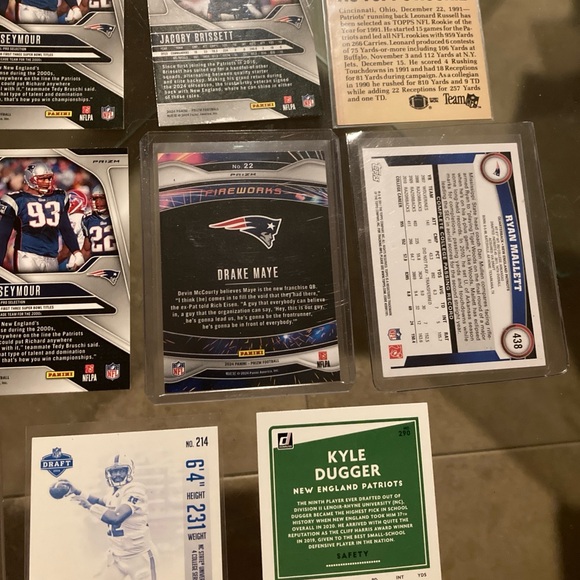 New England Patriots 11 card lot with 2024 Panini Prizm Fireworks Drake Maye #22 - Picture 12 of 12